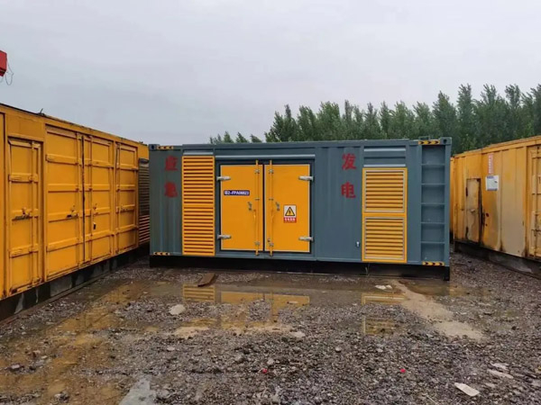 宜昌柴油发电机如何判断干式空气滤清器是否需要更换？